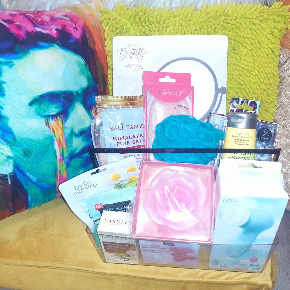 WOMEN'S HAND MADE BASKET VARIETY PACK! :) ➕ Choice of Decorative Wall Art!